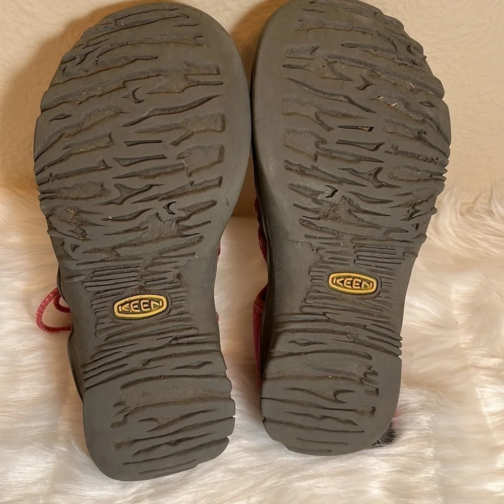 Keen Pink Youth Outdoor Water Shoes Sandals